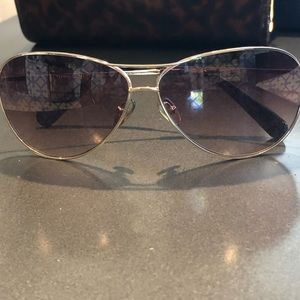 Authentic Tory Burch Aviator sunglasses - Ty 6006